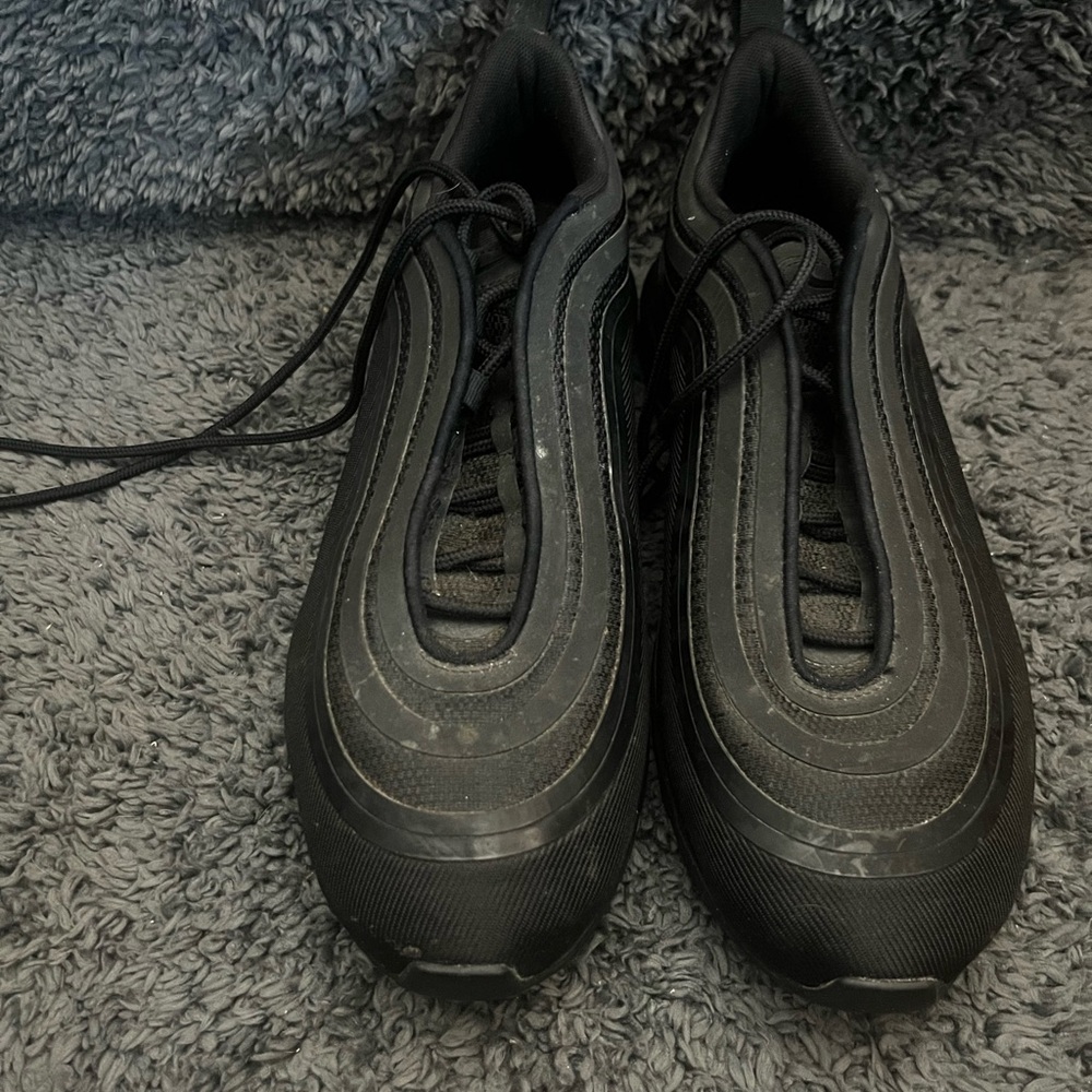 Men's Black Sneakers
